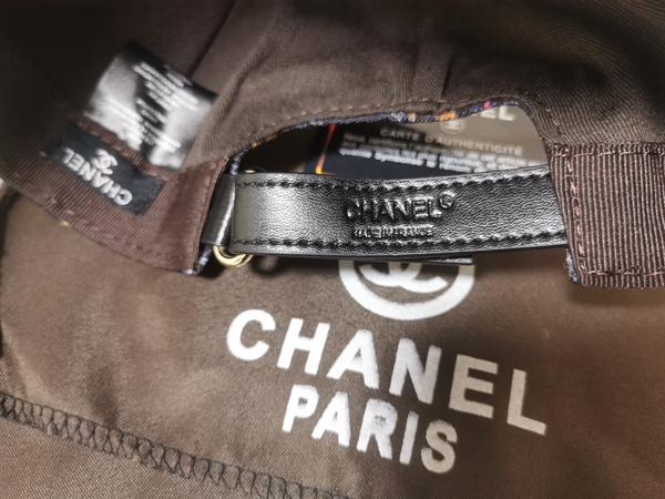 ブランド帽子角部分ディテール